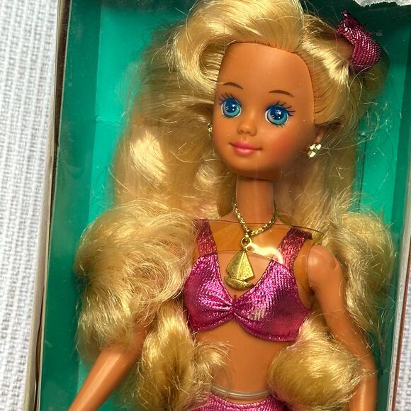 Vintage 1991 Sun Sensation Skipper Barbie doll in box. Box has damage - Picture 3 of 8
